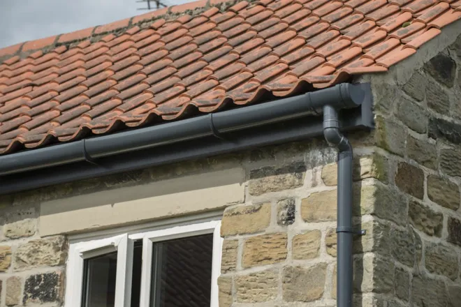 Durability Anthraxite Grey Guttering