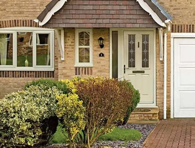 Cream Doors Banner