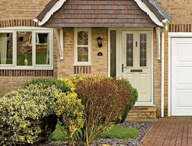 Cream Doors Banner